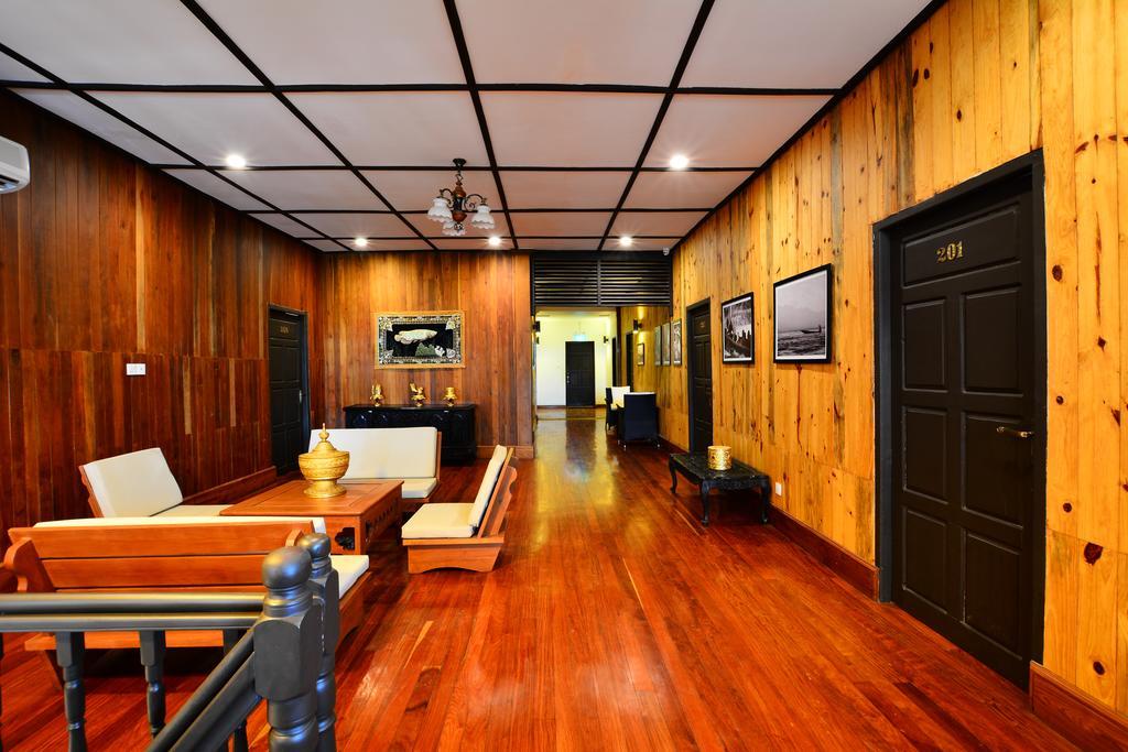 The Manor Hotel Nyaung Shwe Extérieur photo