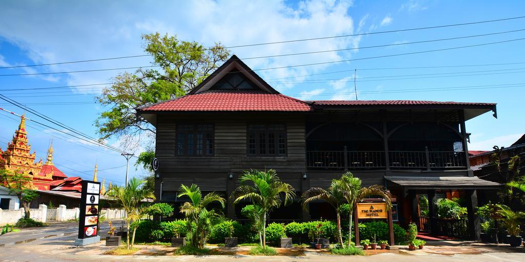 The Manor Hotel Nyaung Shwe Extérieur photo
