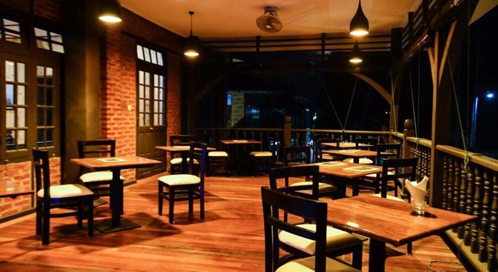 The Manor Hotel Nyaung Shwe Extérieur photo