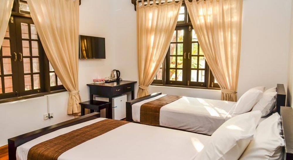 The Manor Hotel Nyaung Shwe Extérieur photo